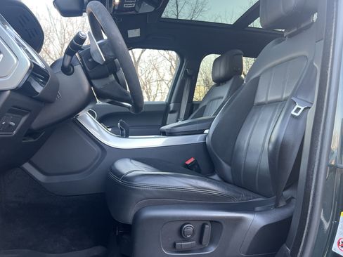 Used 2021 Land Rover Range Rover Sport HST image 23