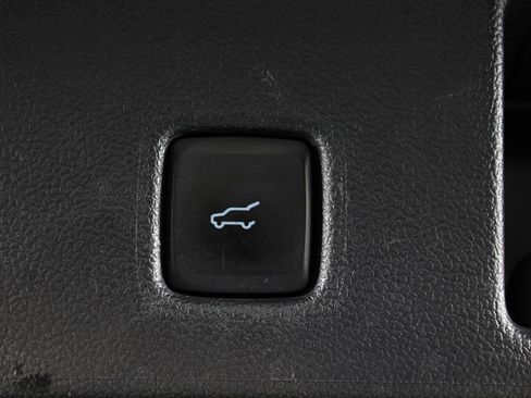 Used 2022 Ford Escape SE w/ Convenience Package image 18