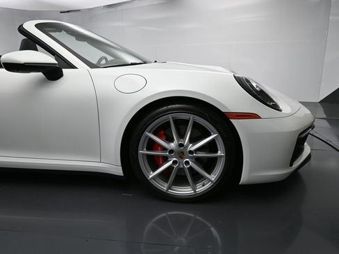 Used 2024 Porsche 911 Carrera S image 19