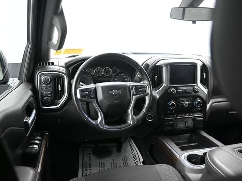 Used 2020 Chevrolet Silverado 1500 LT Trail Boss AWD/4WD image 14