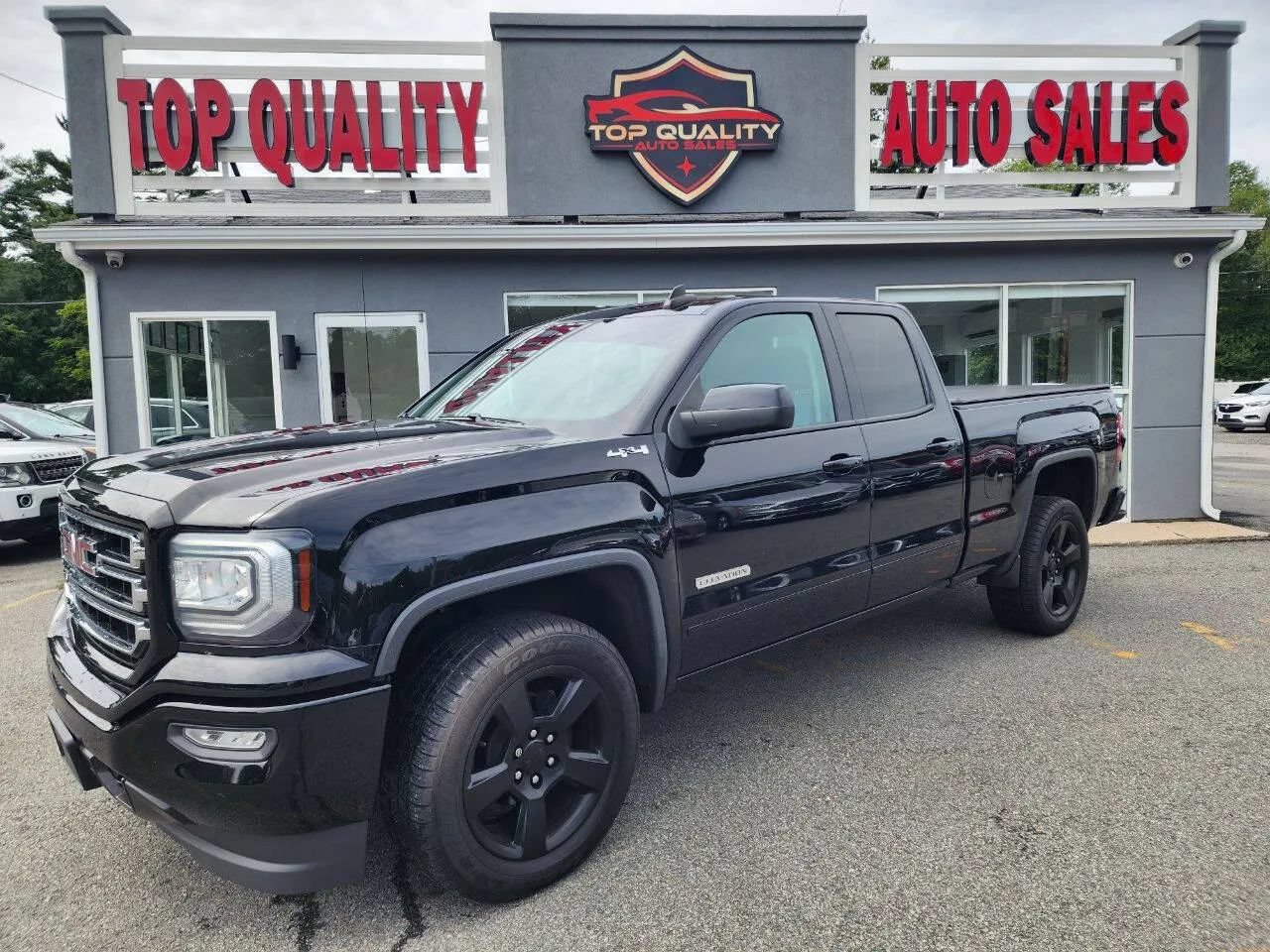 Used 2019 GMC Sierra 1500 Limited w/ Elevation Edition AWD/4WD image 1