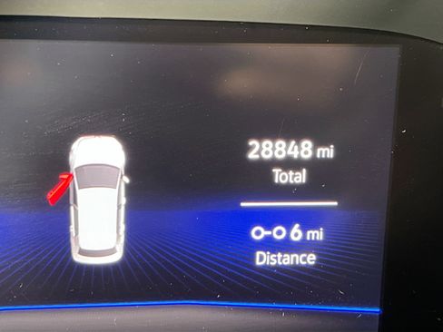 Used 2022 Volkswagen Tiguan SE image 12