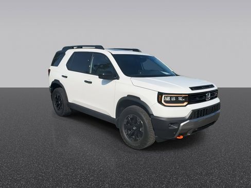 Used 2026 Honda Passport TrailSport Elite image 3