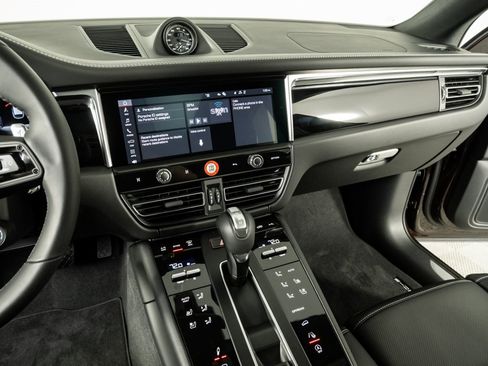 New 2026 Porsche Macan S image 13