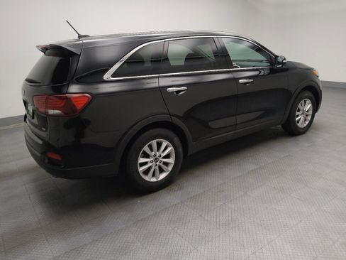Used 2019 Kia Sorento L image 10
