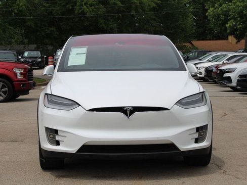 Used 2016 Tesla Model X 90D AWD/4WD image 2