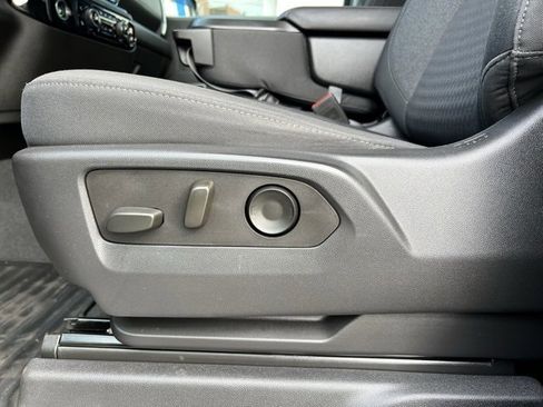 Used 2022 Chevrolet Silverado 1500 LT image 11