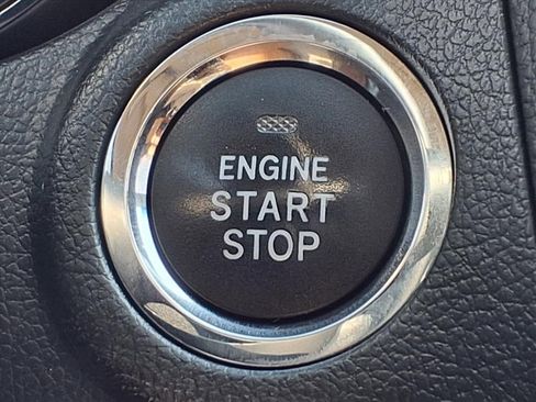 Used 2018 Subaru Outback 3.6R Limited image 19