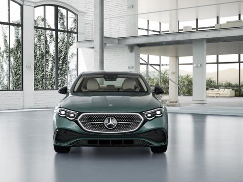New 2026 Mercedes-Benz E 450 4MATIC Sedan image 7