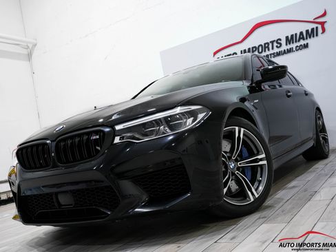 Used 2018 BMW M5 AWD image 2
