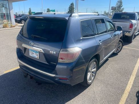 Used 2013 Toyota Highlander Limited AWD/4WD image 4