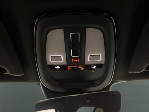 Used 2023 Volvo XC40 Recharge Ultimate w/ Protection Package Premier image 49