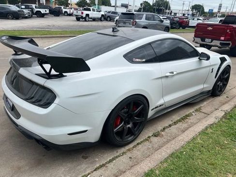 Used 2020 Ford Mustang Shelby GT500 w/ Carbon Fiber Track Pack RWD image 3