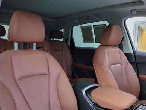 Used 2022 Audi Q7 Premium Plus image 34