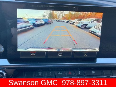 New 2026 GMC Sierra 2500 SLT AWD/4WD image 15