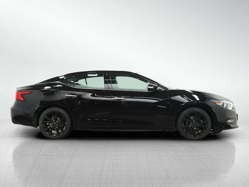 Used 2017 Nissan Maxima 3.5 SL FWD image 6