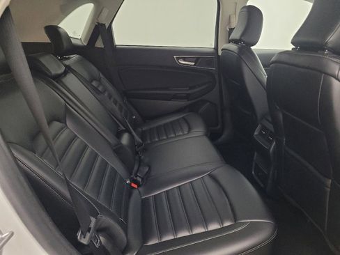 Used 2023 Ford Edge SEL image 19