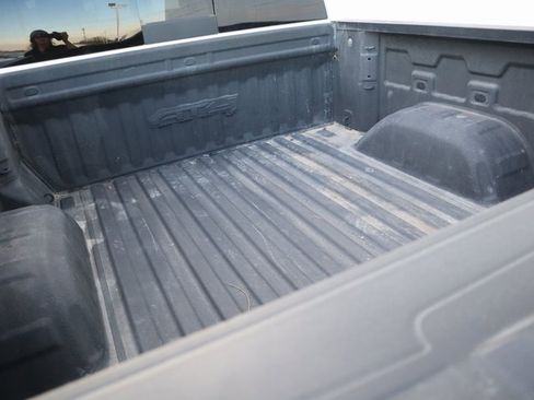 Used 2024 GMC Sierra 1500 AT4 w/ Technology Package image 9