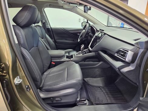 Used 2024 Subaru Outback Limited AWD/4WD image 17