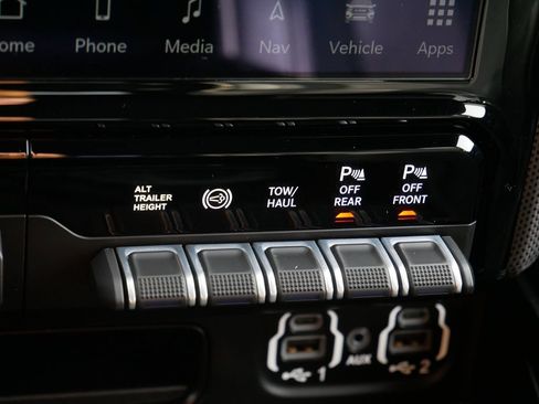 Used 2022 RAM 2500 Limited image 25