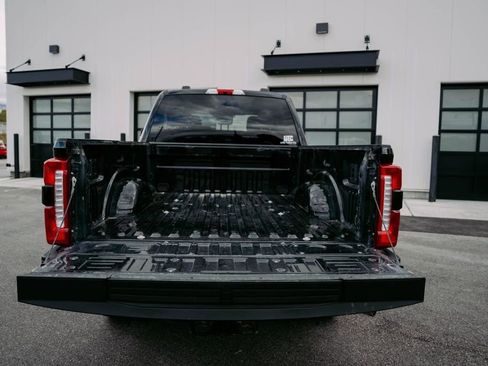 Used 2024 Ford F350 XLT w/ XLT Premium Package image 7