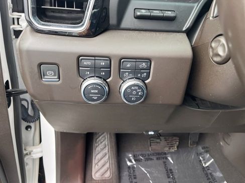 Used 2023 GMC Sierra 1500 Denali image 30