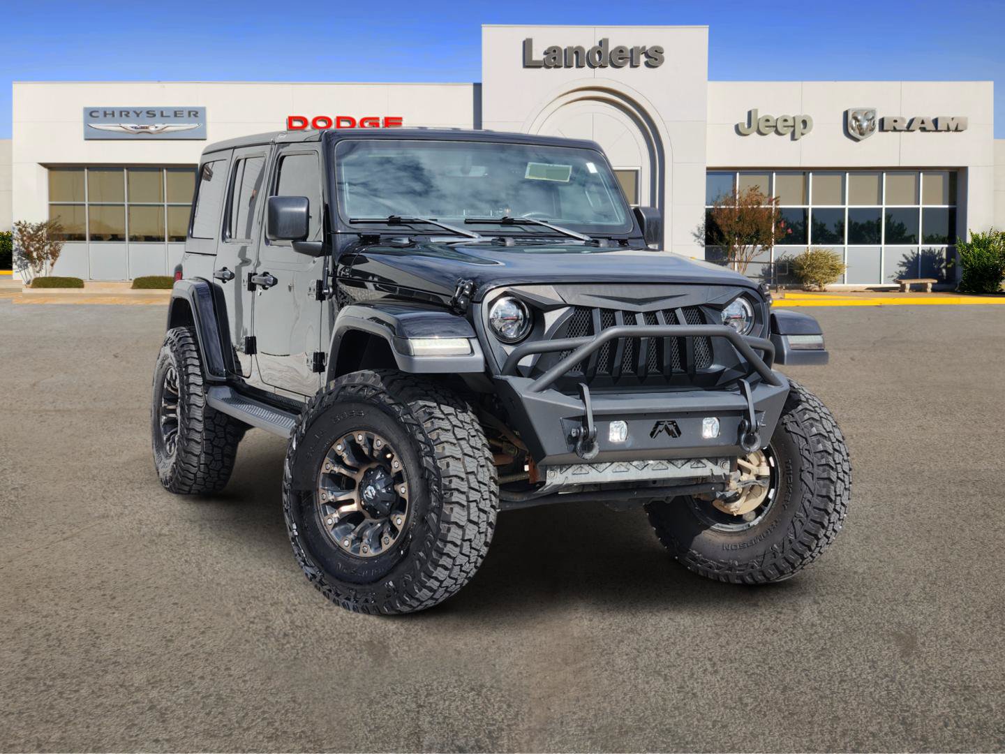 Used 2019 Jeep Wrangler Unlimited Sahara AWD/4WD image 1