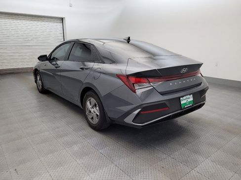 Used 2025 Hyundai Elantra SE FWD image 5