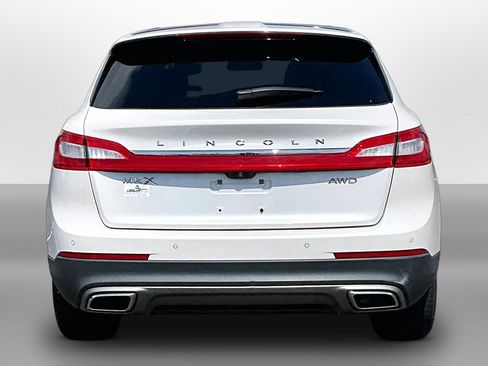 Used 2018 Lincoln MKX Reserve w/ Driver Assistance Package AWD/4WD image 4