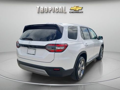 Used 2023 Honda Pilot EX-L image 3