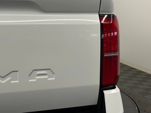 Used 2026 Toyota Tacoma SR5 AWD/4WD image 14