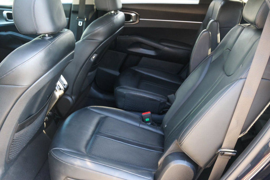 Used 2023 Kia Sorento EX FWD image 13