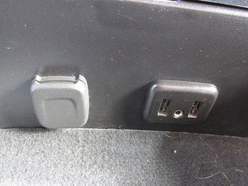 Used 2018 Chevrolet Silverado 1500 W/T w/ Trailering Package image 10