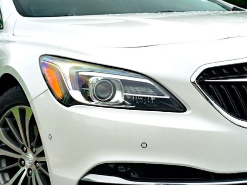 Used 2019 Buick LaCrosse Premium w/ Driver Confidence Package II FWD image 4