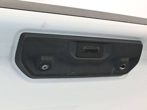 Used 2022 Chevrolet Silverado 1500 Custom RWD image 30