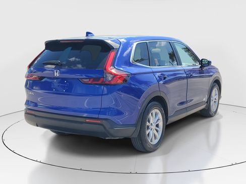 Used 2024 Honda CR-V EX image 3