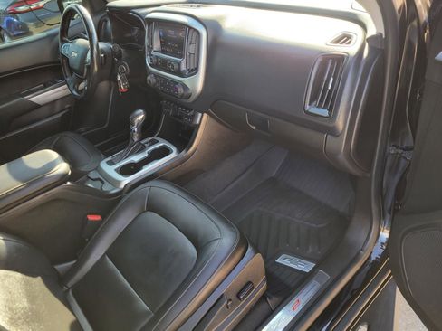 Used 2022 Chevrolet Colorado ZR2 image 9