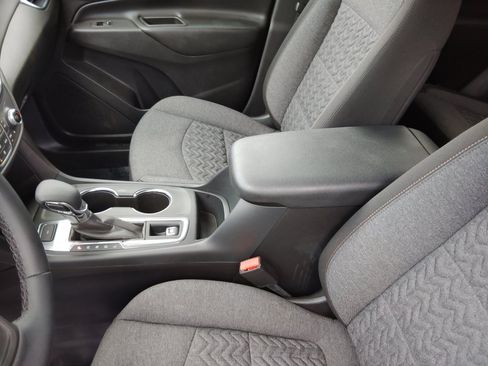 Used 2024 Chevrolet Equinox LT AWD/4WD image 23