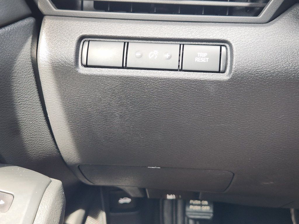 Used 2026 Nissan Altima 2.5 SV FWD image 24