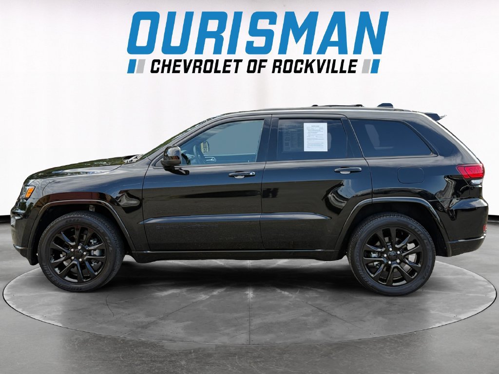 Used 2021 Jeep Grand Cherokee Laredo X AWD/4WD image 3