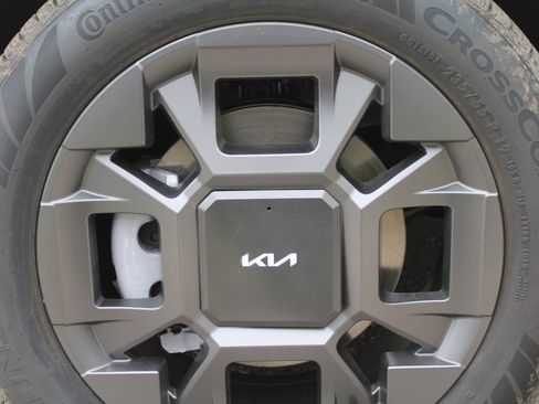 New 2026 Kia Carnival EX FWD image 23