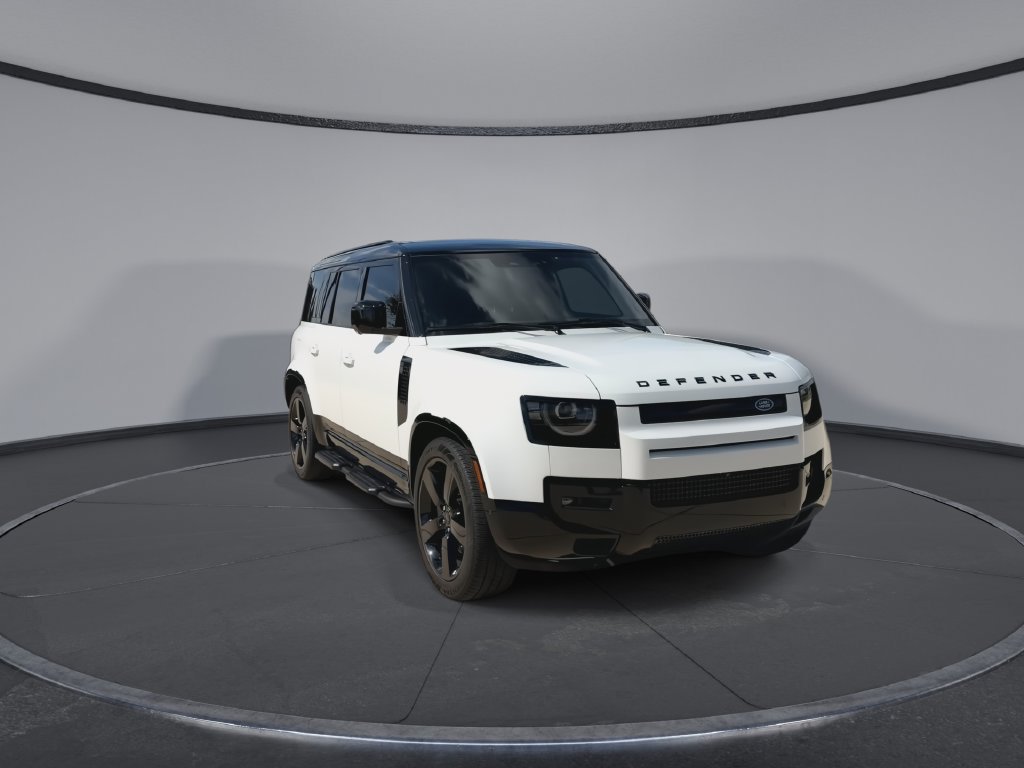 Used 2026 Land Rover Defender 110 X-Dynamic SE AWD/4WD image 3