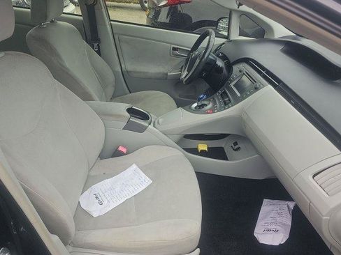 Used 2013 Toyota Prius Three FWD image 2