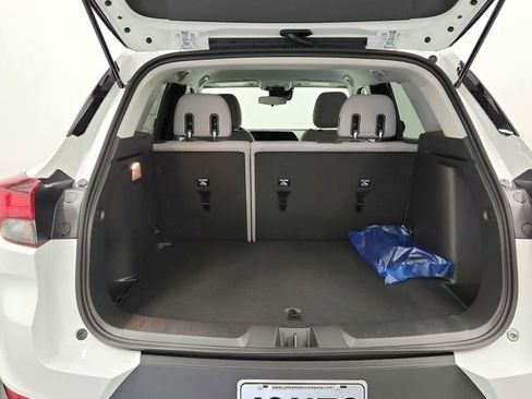 New 2026 Chevrolet TrailBlazer LT w/ LPO, Blackout Package image 33