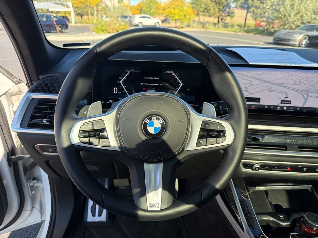 Used 2024 BMW X7 xDrive40i w/ M Sport Package AWD/4WD image 13