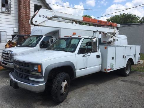 Used 2001 Chevrolet Silverado 3500 2WD Regular Cab HD image 4