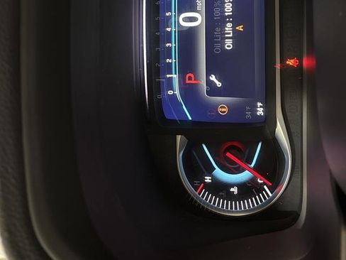 Used 2019 Honda Pilot Touring image 8