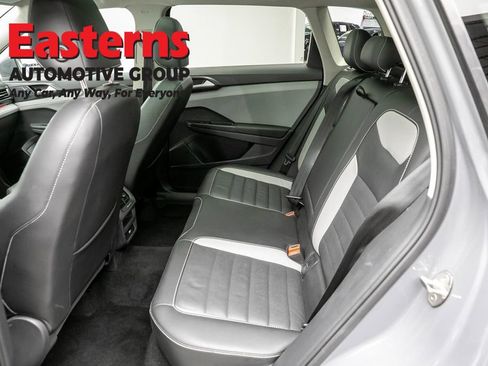 Used 2023 Volkswagen Taos SEL AWD/4WD image 21