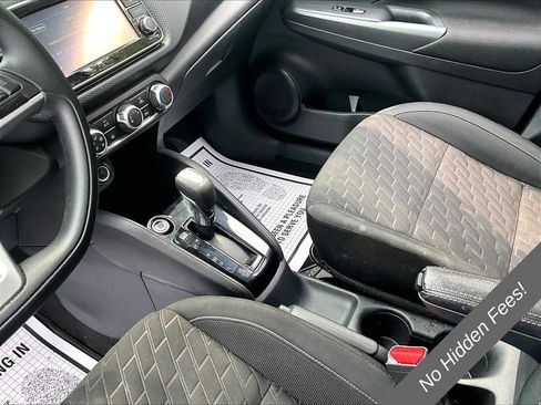 Used 2022 Nissan Kicks S w/ Interior Electronics Package FWD image 12
