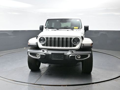 Used 2025 Jeep Wrangler Unlimited Sahara w/ Safety Group AWD/4WD image 7